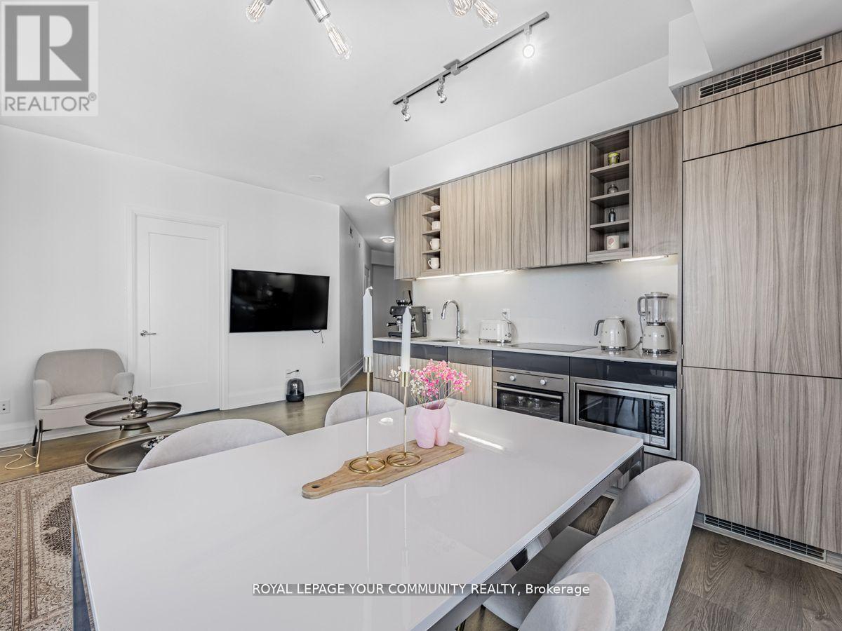 1402 - 101 Erskine Avenue, Toronto (Mount Pleasant West), Ontario  M4P 1Y5 - Photo 11 - C12413226