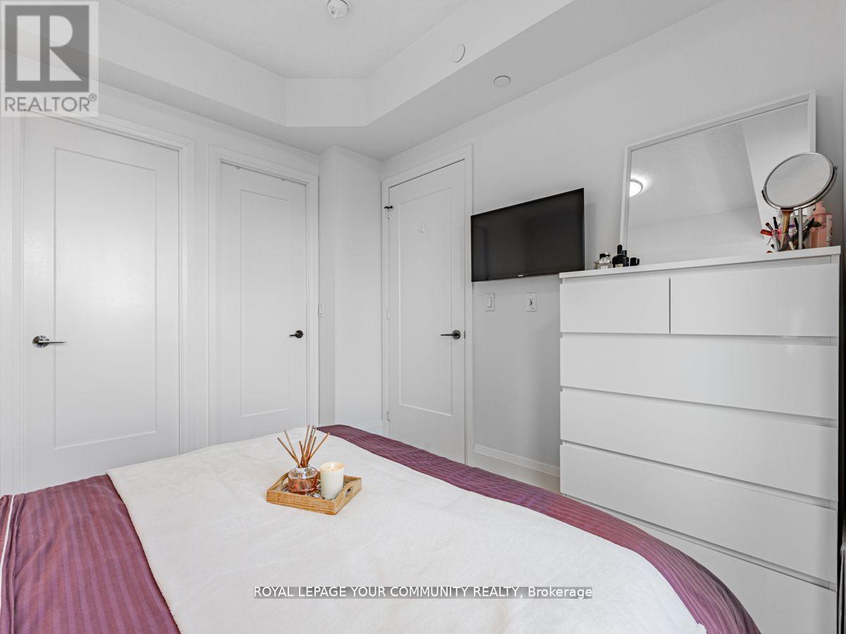 1402 - 101 Erskine Avenue, Toronto (Mount Pleasant West), Ontario  M4P 1Y5 - Photo 15 - C12413226
