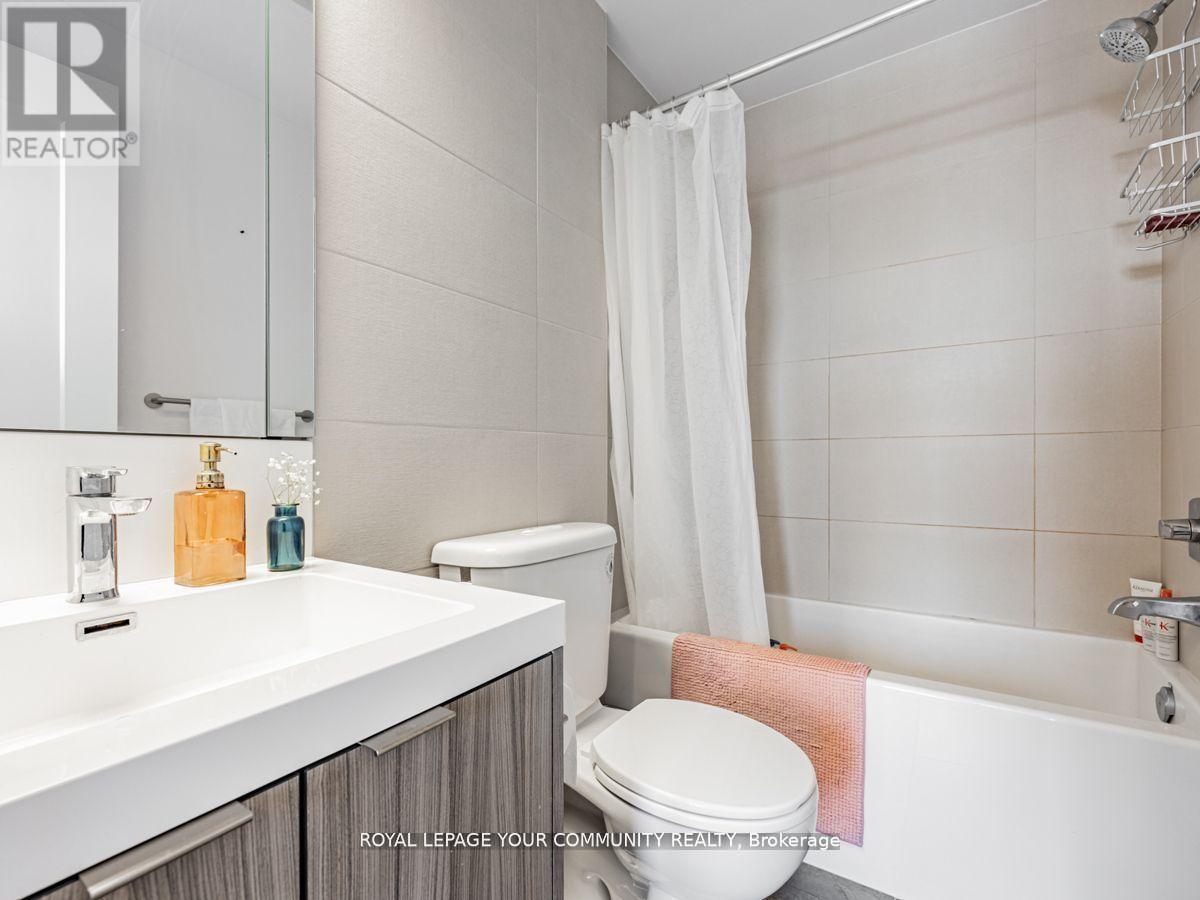 1402 - 101 Erskine Avenue, Toronto (Mount Pleasant West), Ontario  M4P 1Y5 - Photo 18 - C12413226