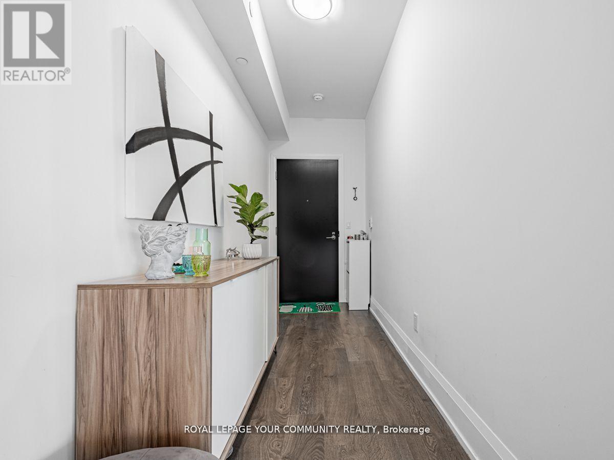 1402 - 101 Erskine Avenue, Toronto (Mount Pleasant West), Ontario  M4P 1Y5 - Photo 5 - C12413226