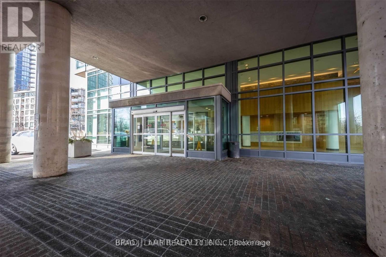 1364 - 209 Fort York Boulevard, Toronto, Ontario  M5V 4A1 - Photo 2 - C12413241