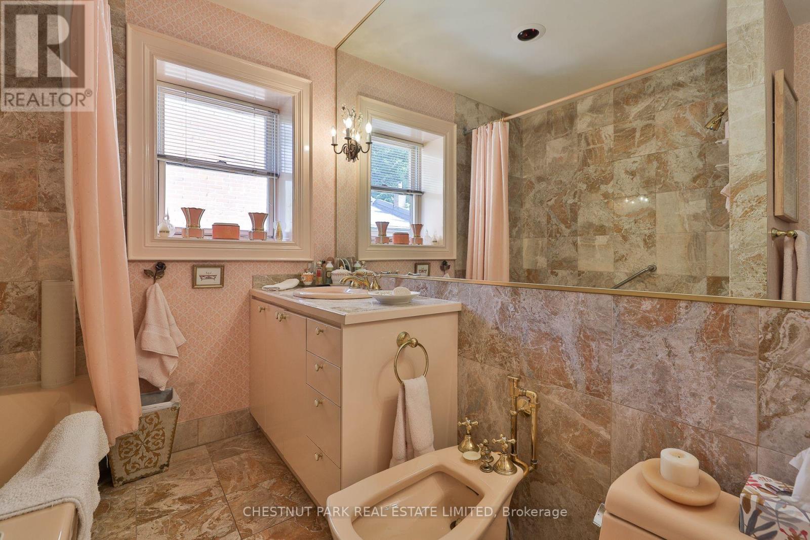 17 Bernard Avenue, Toronto, Ontario  M5R 1R3 - Photo 27 - C12413341