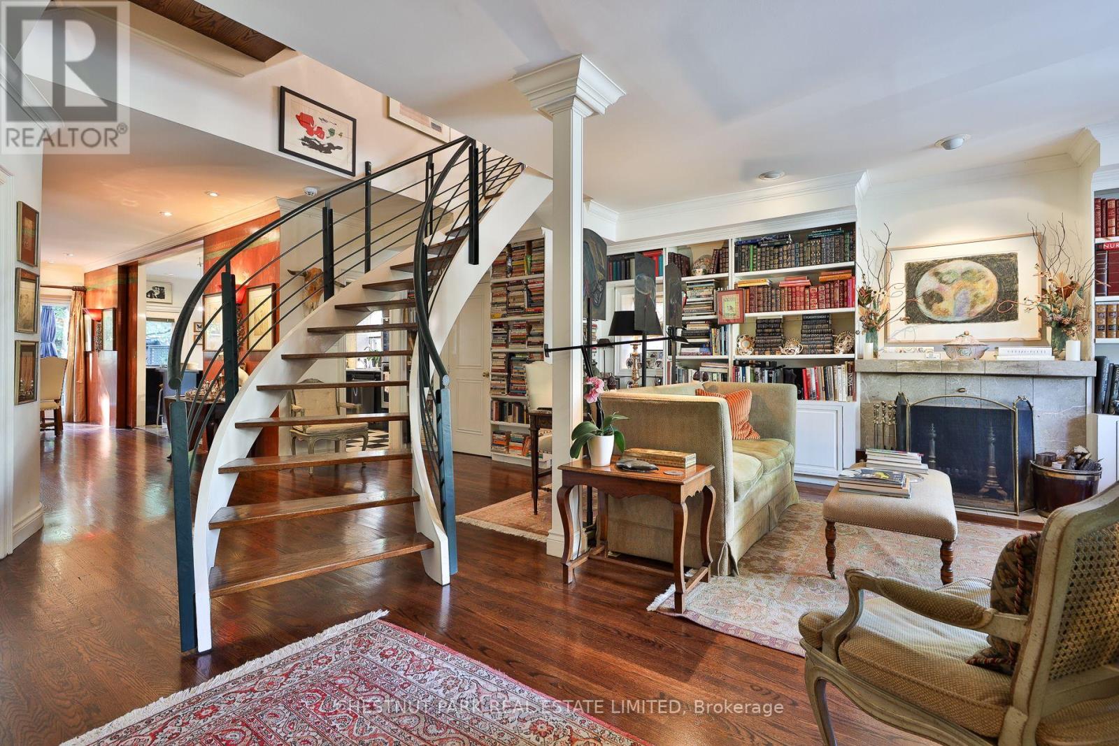 Property at 17 BERNARD AVENUE image 4