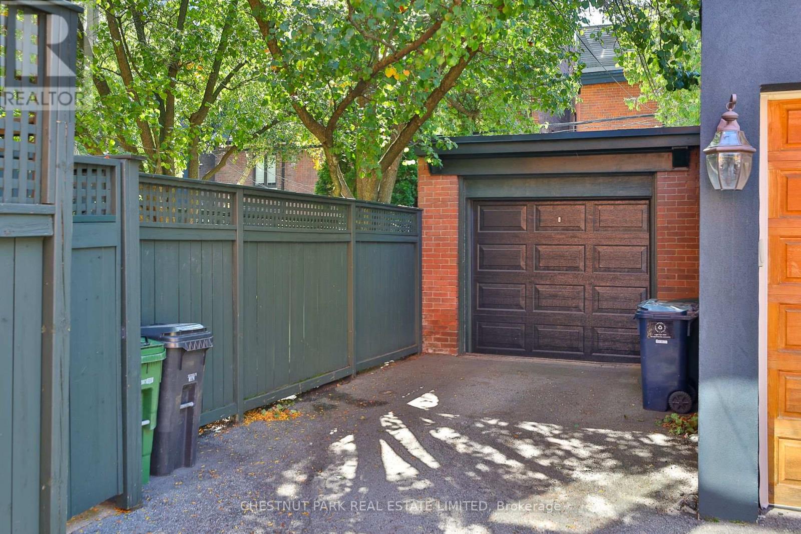 17 Bernard Avenue, Toronto, Ontario  M5R 1R3 - Photo 43 - C12413341