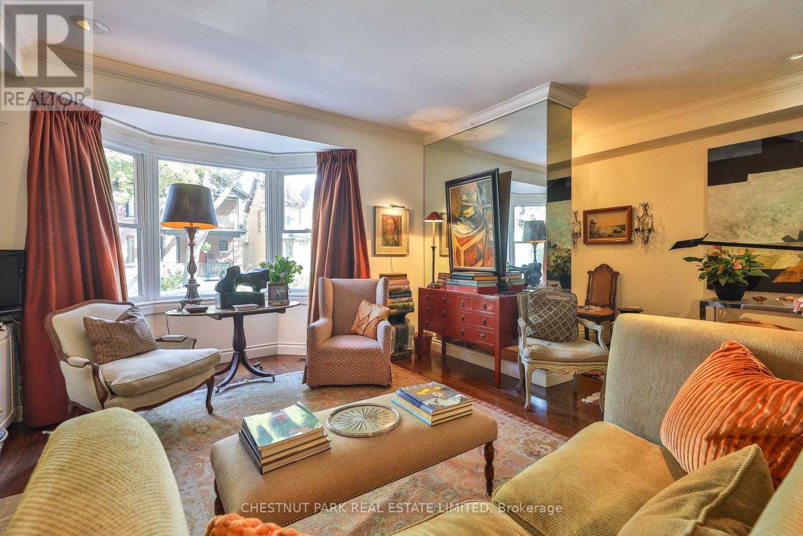 17 Bernard Avenue, Toronto, Ontario  M5R 1R3 - Photo 6 - C12413341
