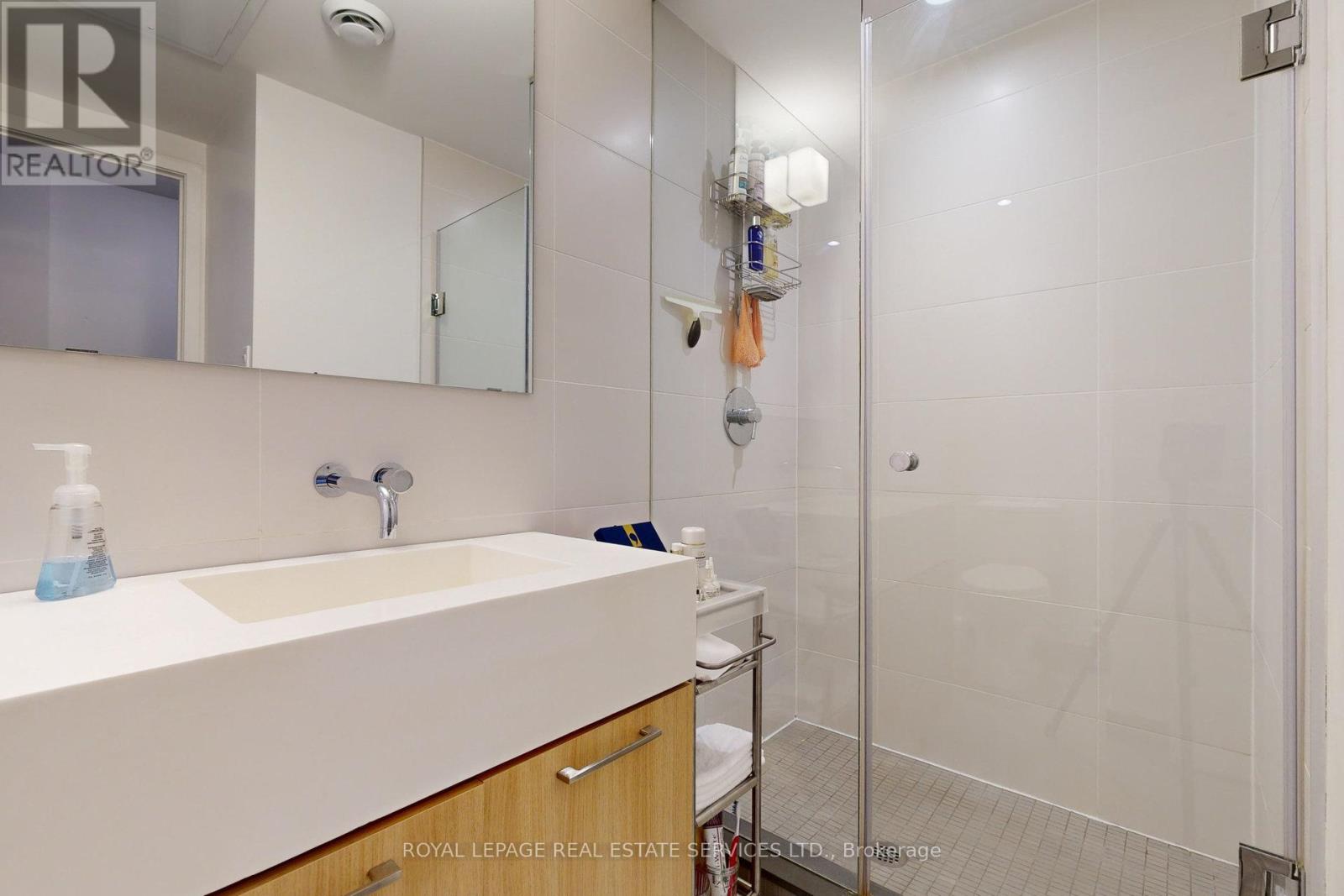 417 - 560 King Street W, Toronto, Ontario  M5V 1M3 - Photo 11 - C12413348