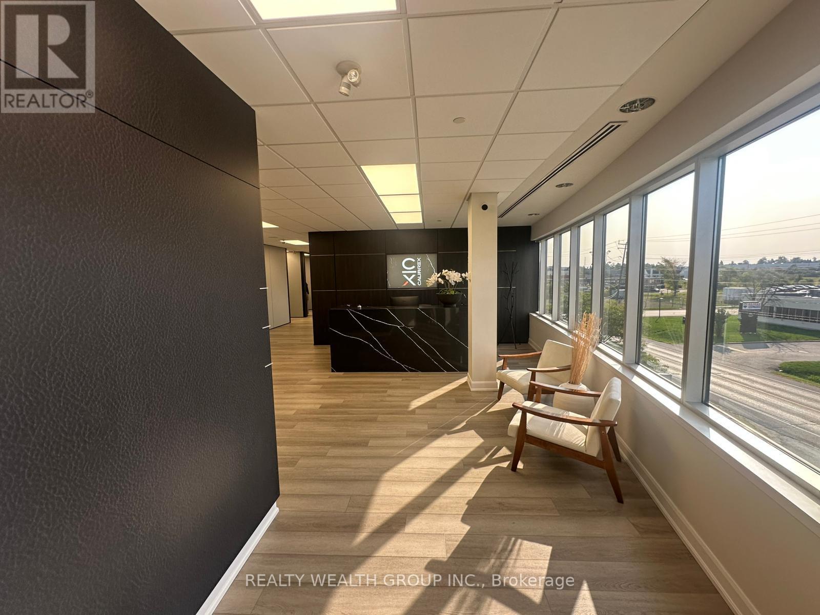 Unit 303 - 1135 Stellar Drive, Newmarket, Ontario  L3Y 7B8 - Photo 9 - N12410363