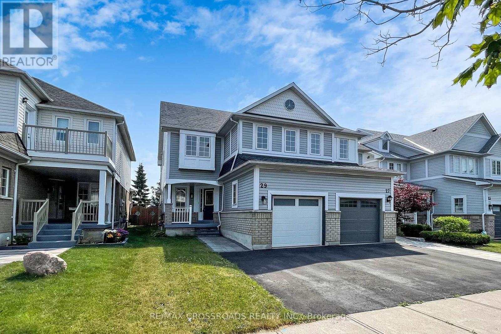 29 REGATTA CRESCENT, Whitby, Ontario