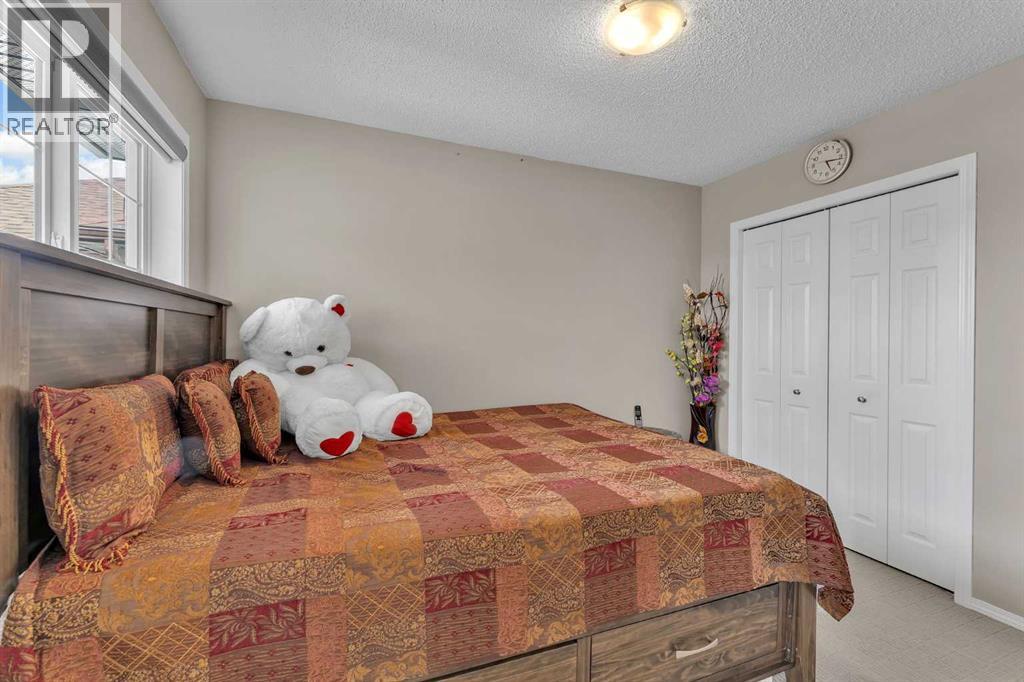 138 Saddlecrest Park Ne, Calgary, Alberta  T3J 5L5 - Photo 25 - A2258092