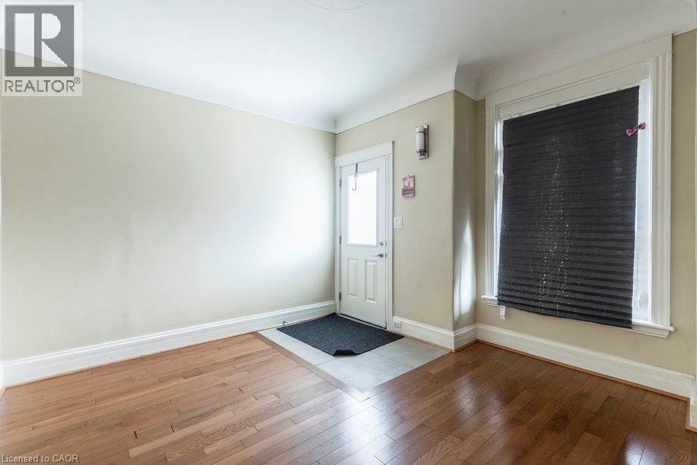 21 Fullerton Avenue, Hamilton, Ontario  L8L 6G9 - Photo 3 - 40771467
