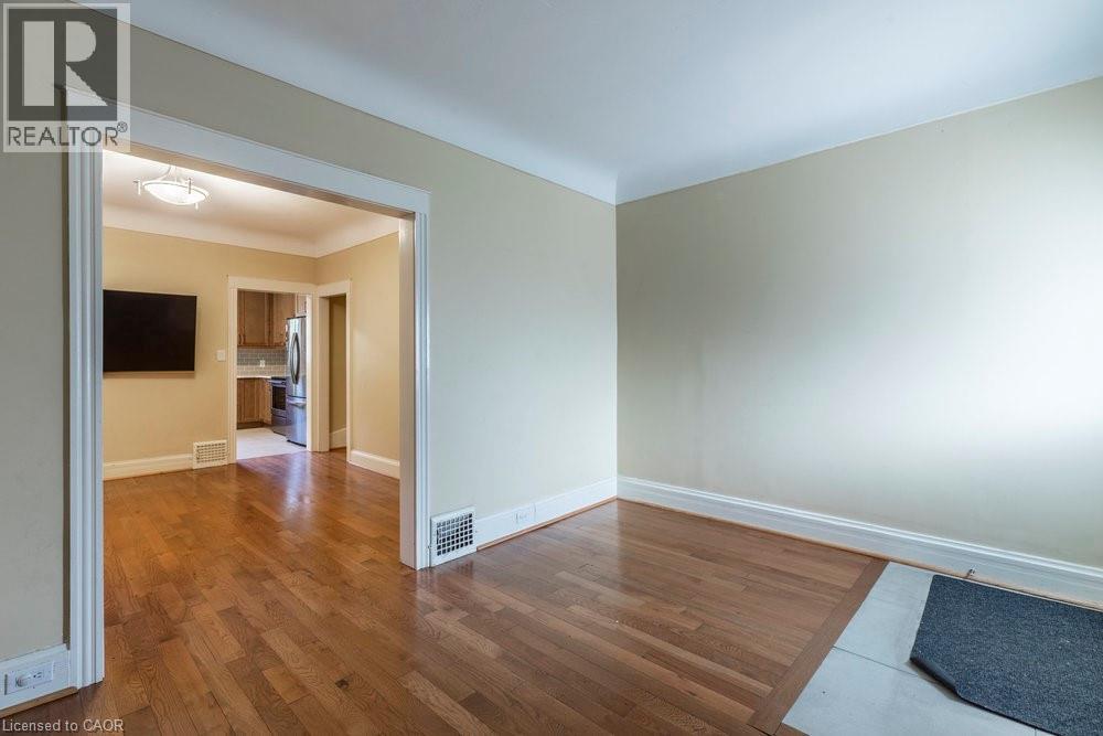 21 Fullerton Avenue, Hamilton, Ontario  L8L 6G9 - Photo 6 - 40771467