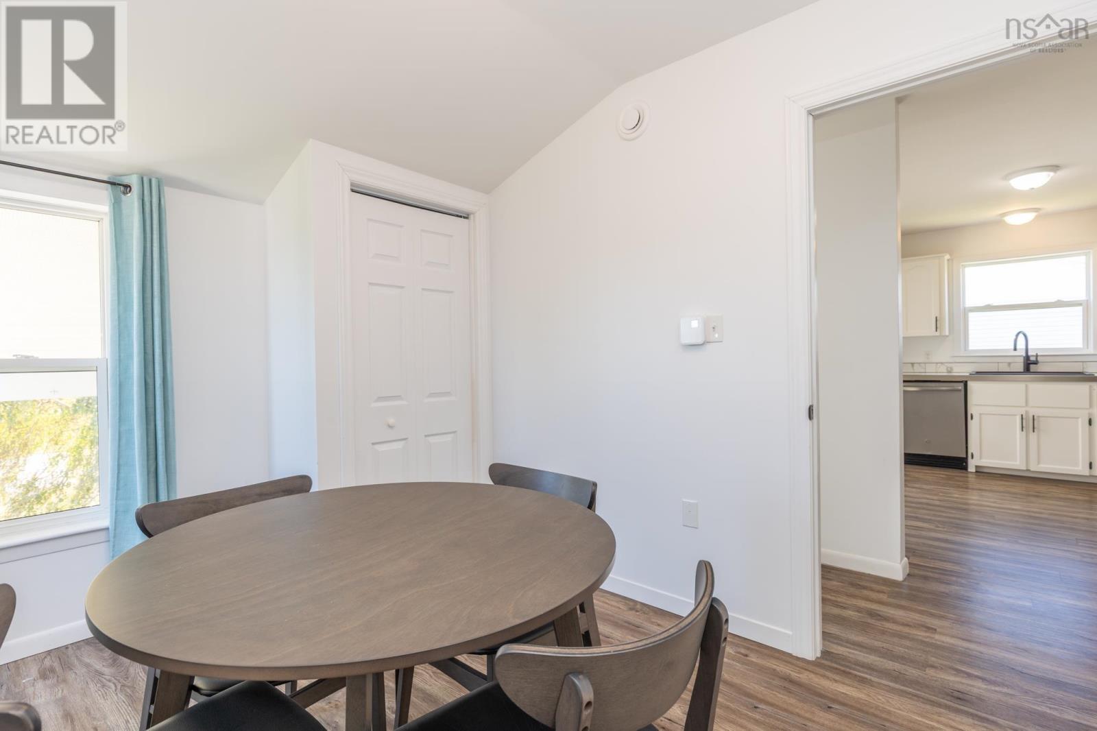 38 Beacon Street, Yarmouth, Nova Scotia  B5A 2W4 - Photo 21 - 202523727