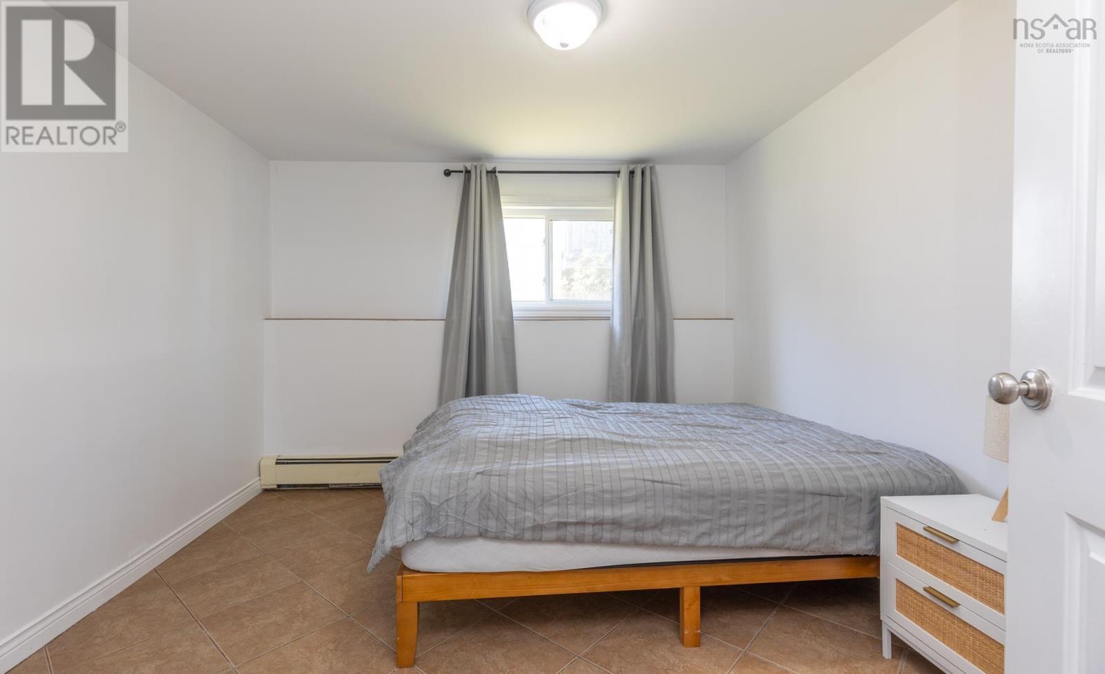 38 Beacon Street, Yarmouth, Nova Scotia  B5A 2W4 - Photo 34 - 202523727