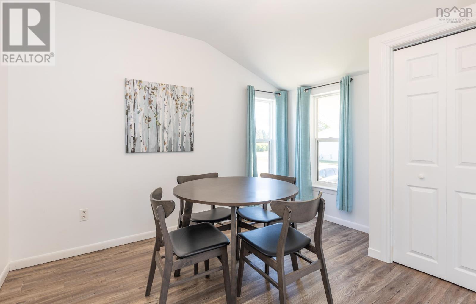 38 Beacon Street, Yarmouth, Nova Scotia  B5A 2W4 - Photo 20 - 202523727