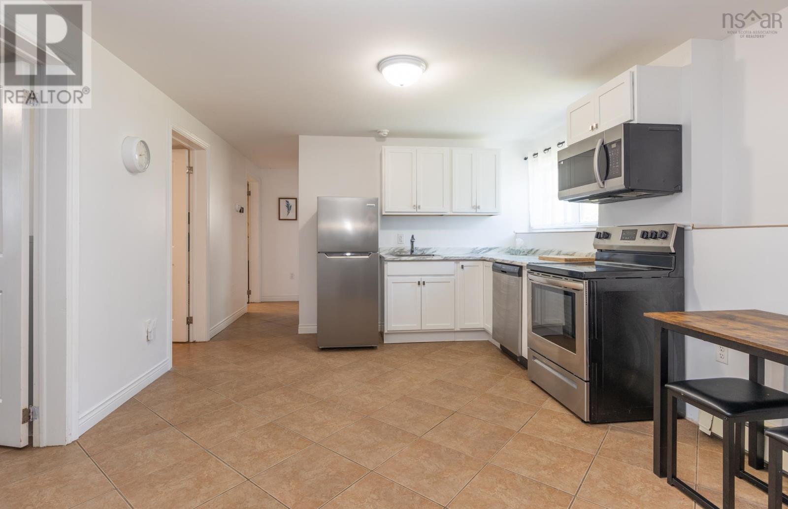 38 Beacon Street, Yarmouth, Nova Scotia  B5A 2W4 - Photo 31 - 202523727