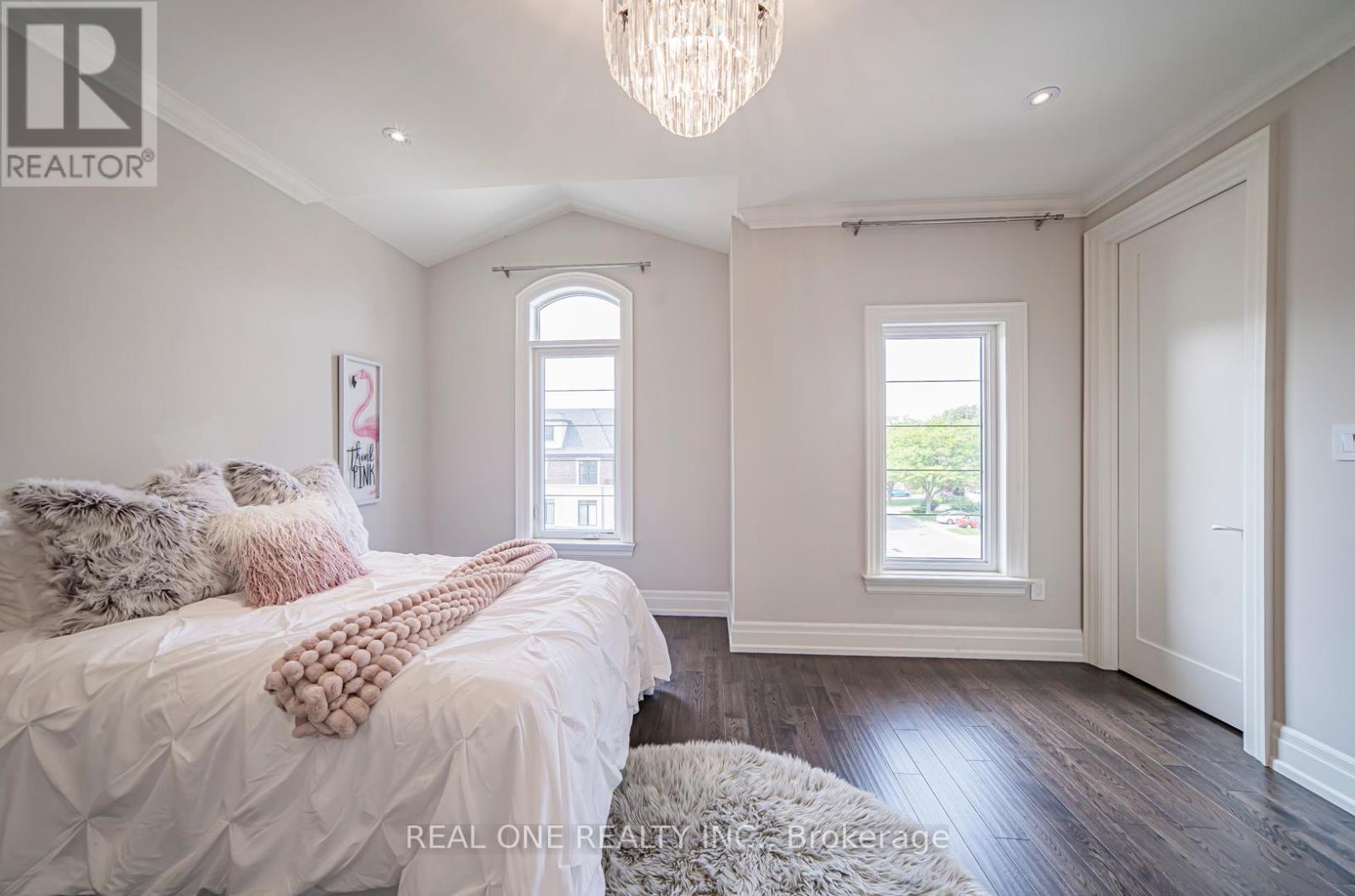 91 Fitzgerald Avenue, Markham, Ontario  L3R 1R5 - Photo 36 - N12413308