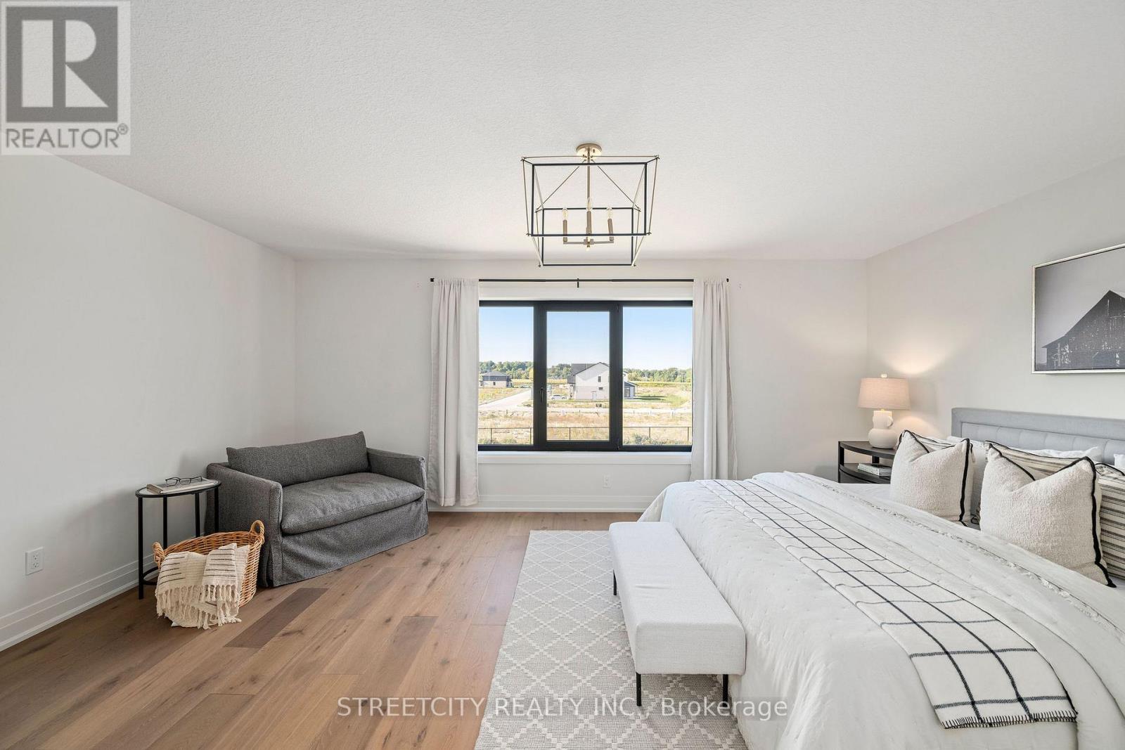6354 Old Garrison Boulevard, London South, Ontario  N6P 0L4 - Photo 23 - X12413402