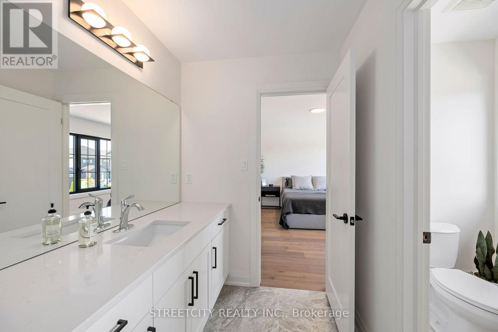 6354 Old Garrison Boulevard, London South, Ontario  N6P 0L4 - Photo 30 - X12413402