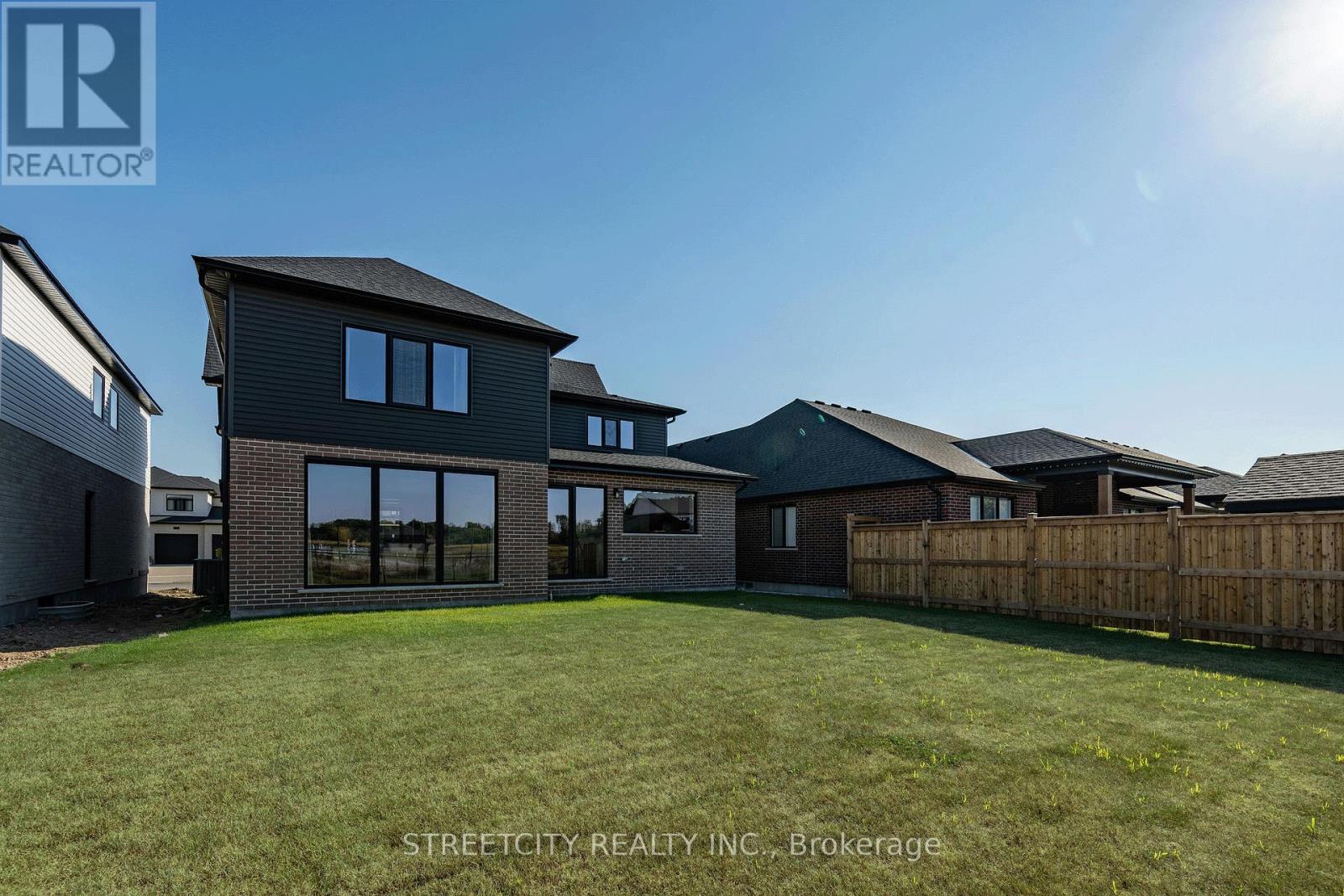 6354 Old Garrison Boulevard, London South, Ontario  N6P 0L4 - Photo 37 - X12413402