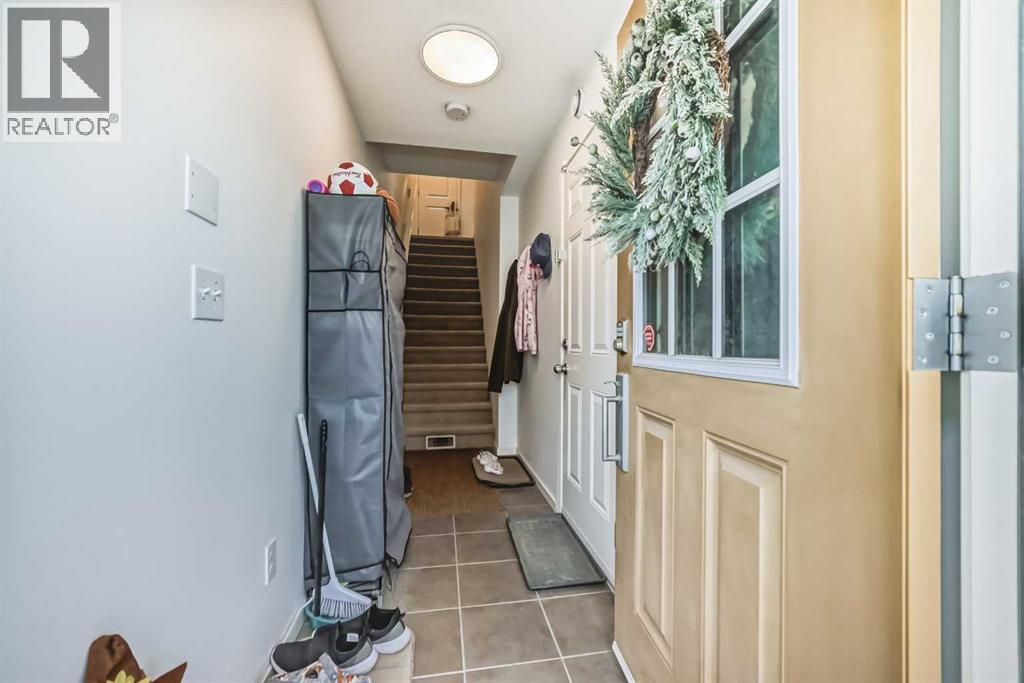 2010, 125 Panatella Way Nw, Calgary, Alberta  T3K 0R9 - Photo 4 - A2257204