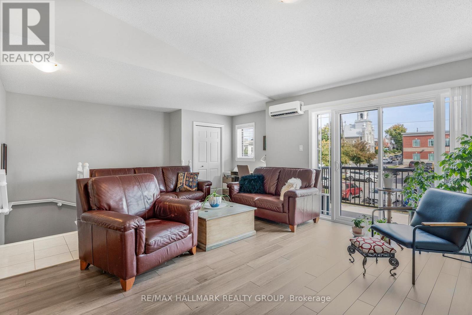 202 - 750 St-Jacques Street, Clarence-Rockland, Ontario  K4K 1L4 - Photo 6 - X12413427