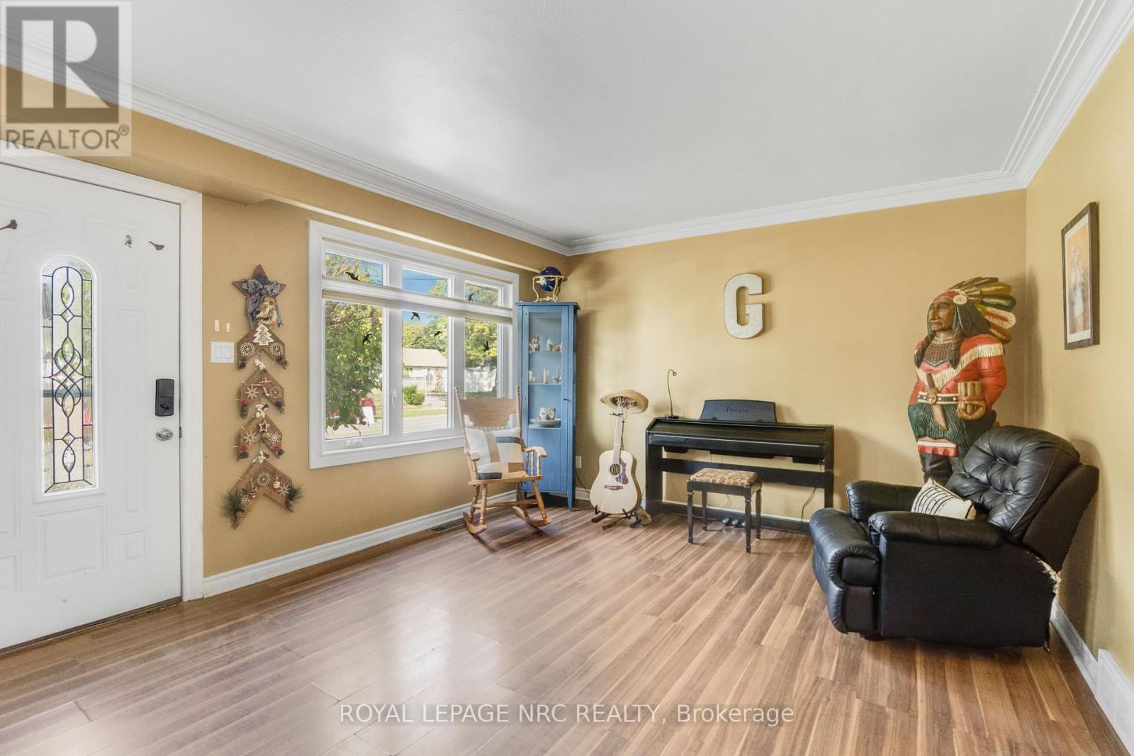 6440 Crawford Street, Niagara Falls, Ontario  L2E 5Z2 - Photo 5 - X12413416