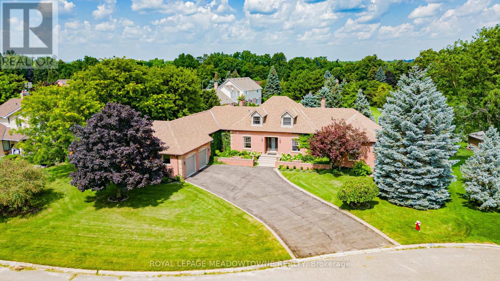3 Appelbe Court, Halton Hills (Stewarttown), Ontario  L7G 4S5 - Photo 2 - W12413240