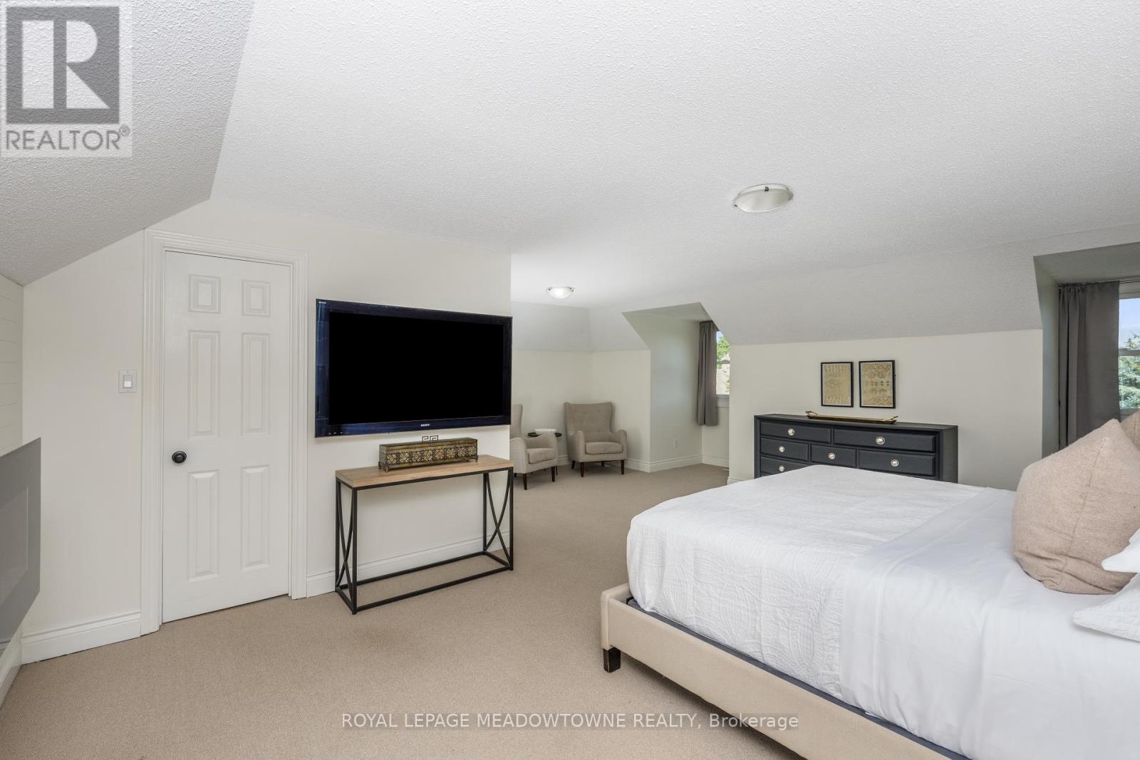 3 Appelbe Court, Halton Hills (Stewarttown), Ontario  L7G 4S5 - Photo 29 - W12413240