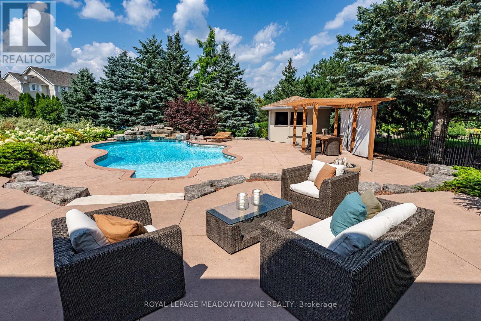 3 Appelbe Court, Halton Hills (Stewarttown), Ontario  L7G 4S5 - Photo 48 - W12413240