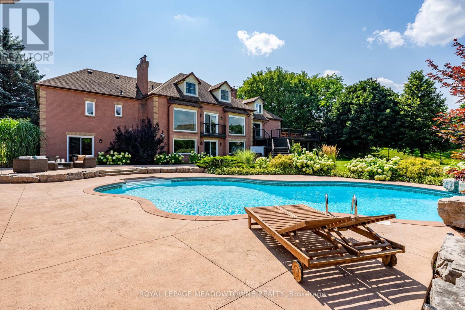 3 Appelbe Court, Halton Hills (Stewarttown), Ontario  L7G 4S5 - Photo 50 - W12413240