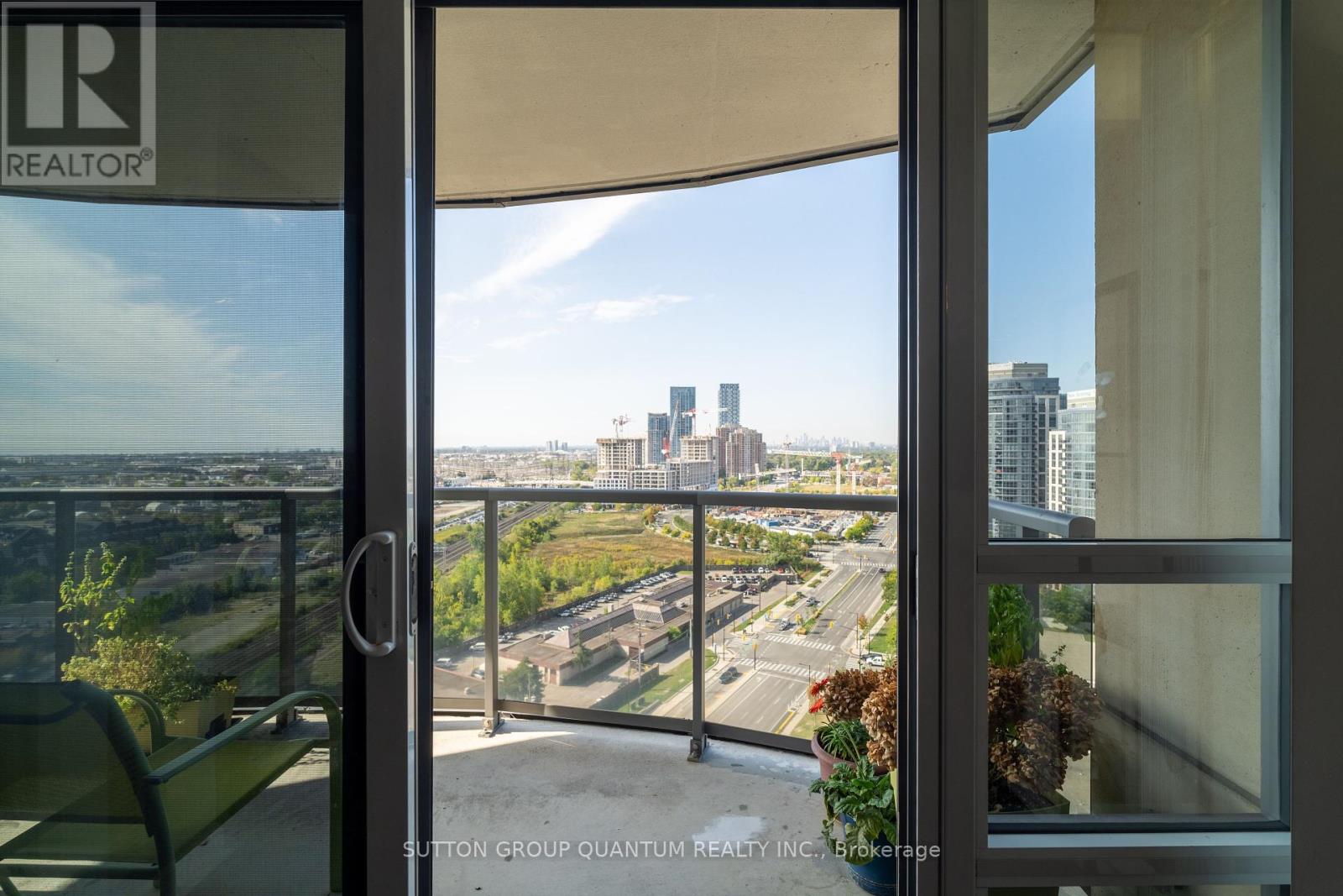 Lph 07 - 1 Michael Power Place, Toronto, Ontario  M9A 0A1 - Photo 9 - W12413259