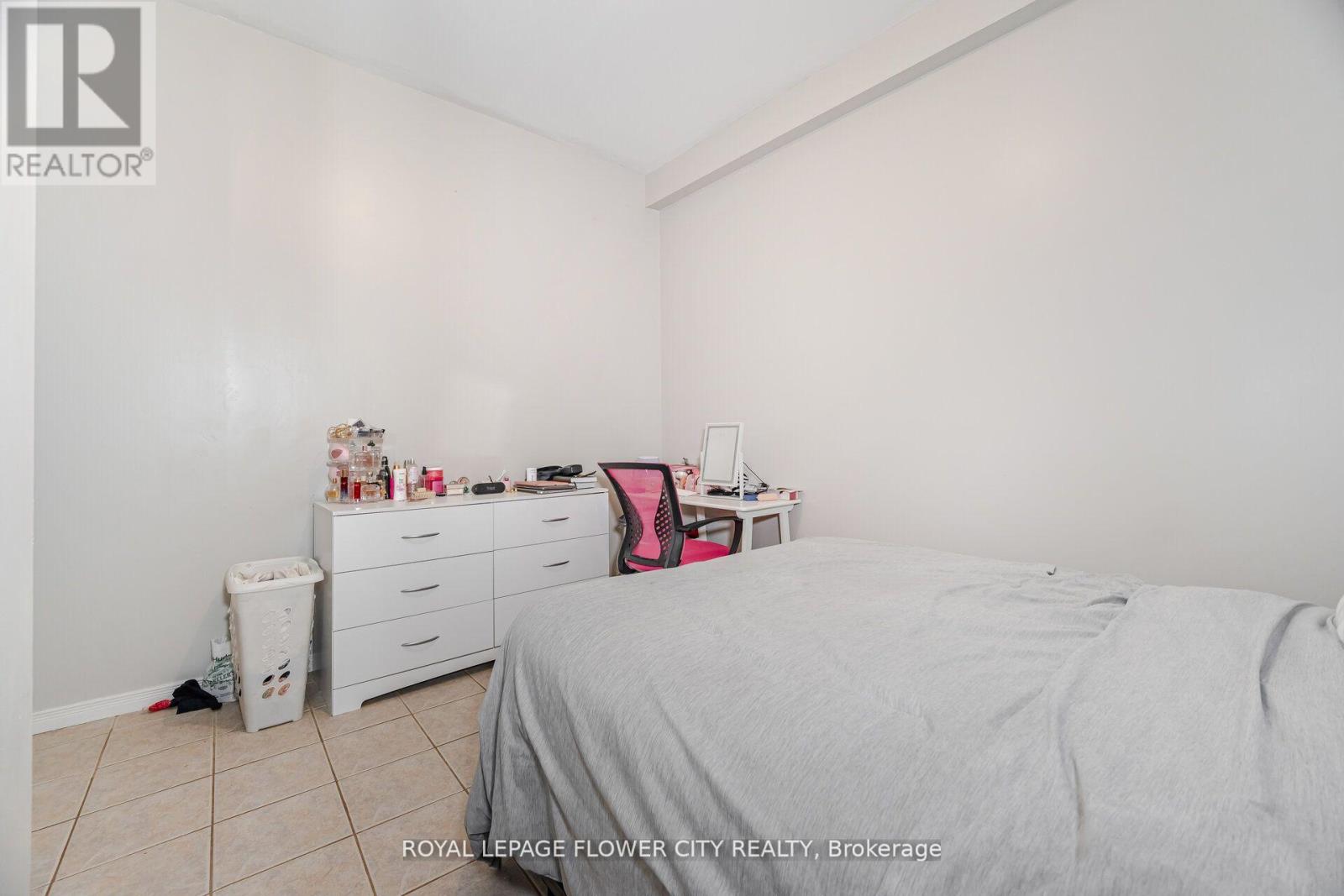 376 Hansen Road N, Brampton, Ontario  L6V 3P7 - Photo 30 - W12413273