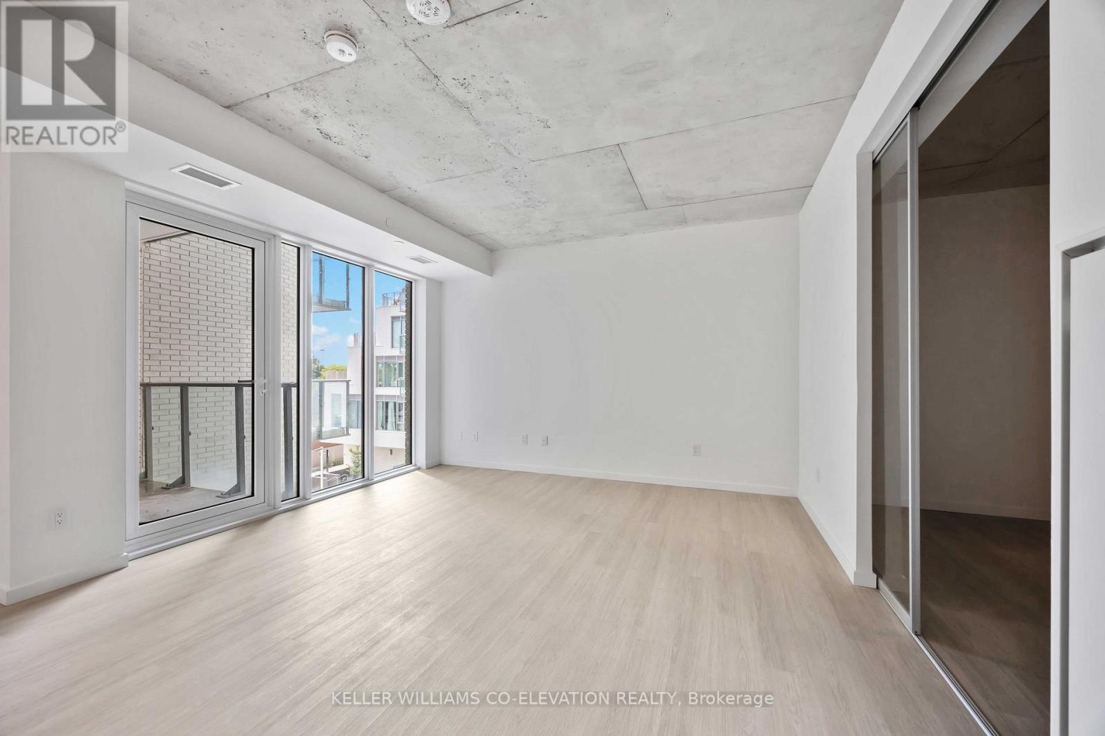 331 - 689 The Queensway Street, Toronto, Ontario  M8Y 1L1 - Photo 17 - W12413281