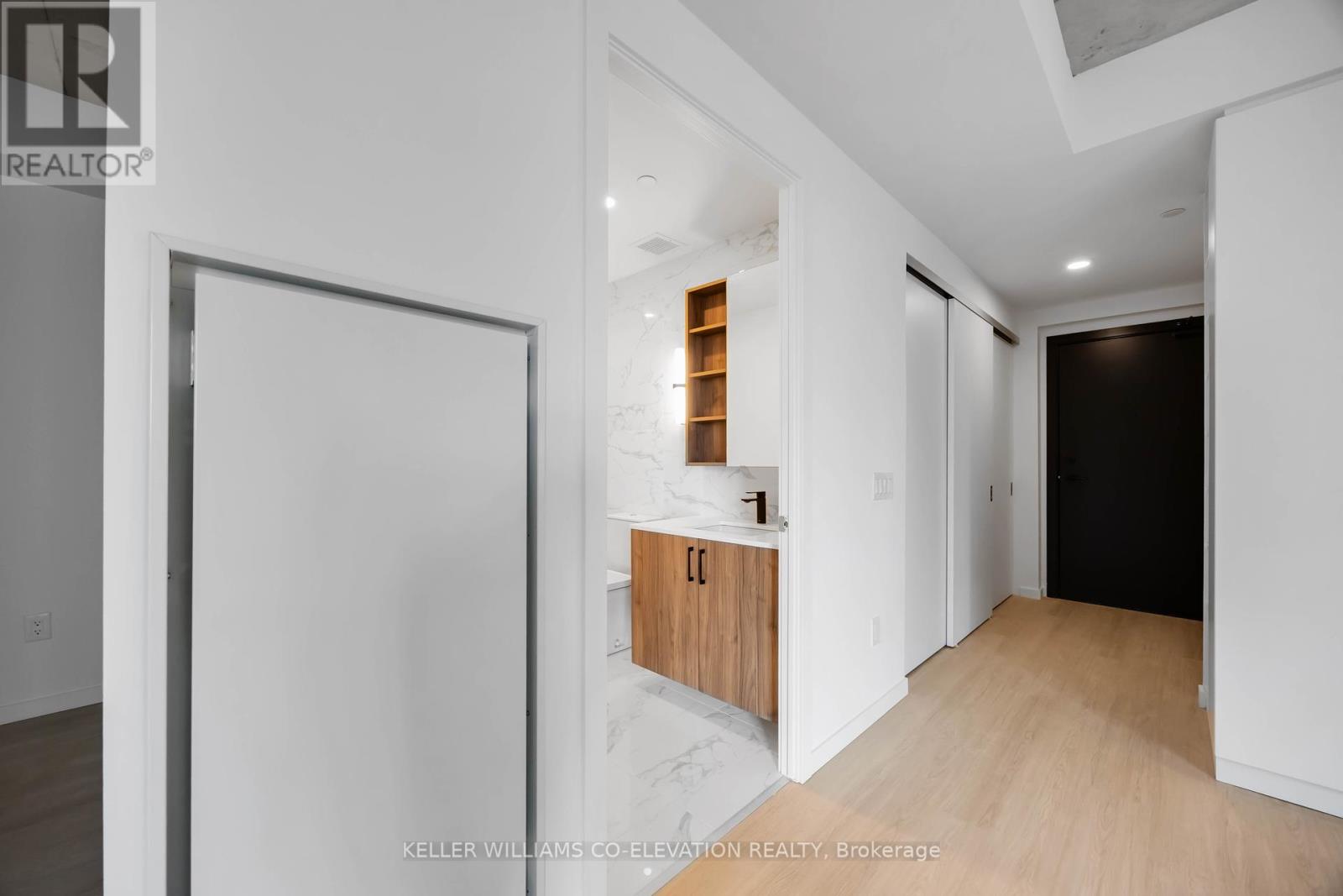 331 - 689 The Queensway Street, Toronto, Ontario  M8Y 1L1 - Photo 4 - W12413281