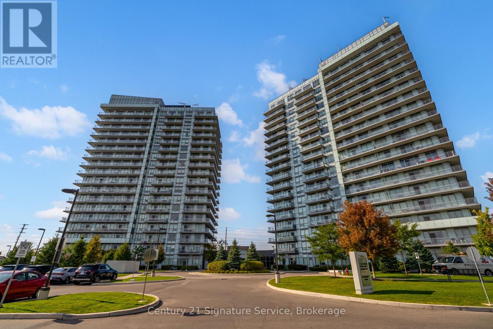 304 - 4677 Glen Erin Drive, Mississauga, Ontario  L5M 2E5 - Photo 2 - W12413286