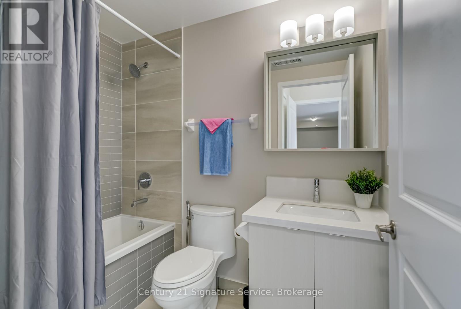 304 - 4677 Glen Erin Drive, Mississauga, Ontario  L5M 2E5 - Photo 22 - W12413286