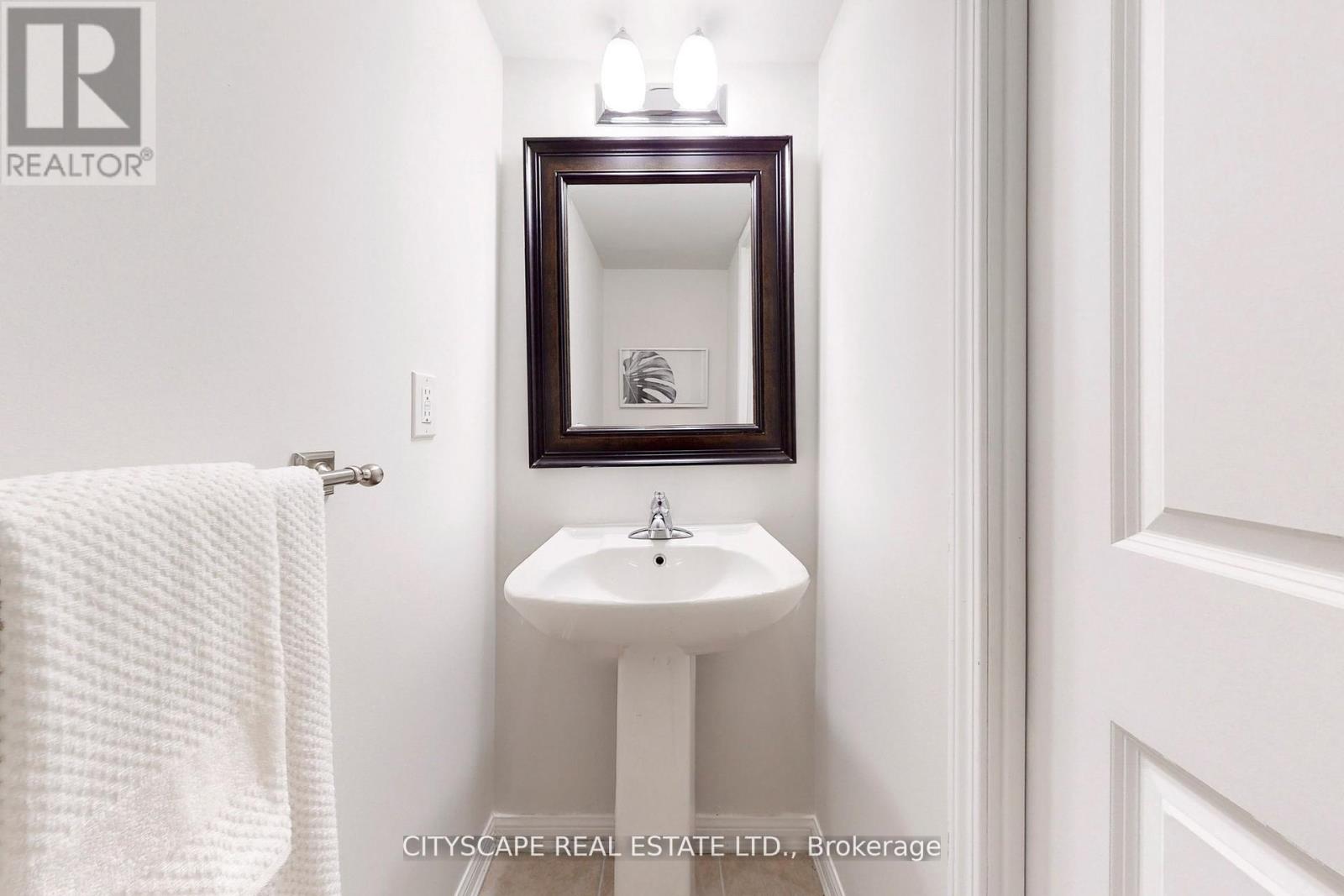 135 - 10 Foundry Avenue, Toronto, Ontario  M6H 0A6 - Photo 18 - W12413334