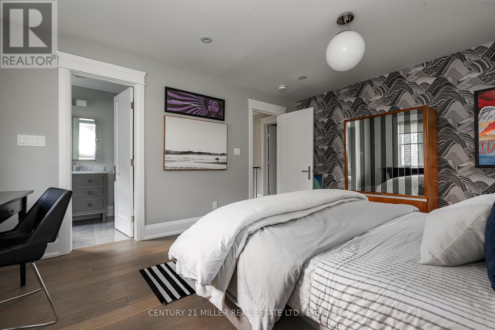 340 Spruce Street, Oakville, Ontario  L6J 2H1 - Photo 26 - W12413352