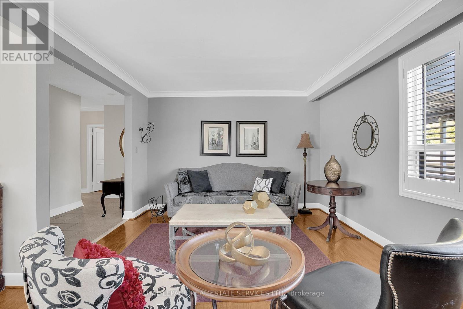 18 Langholm Drive, Toronto, Ontario  M3M 2R6 - Photo 10 - W12413363