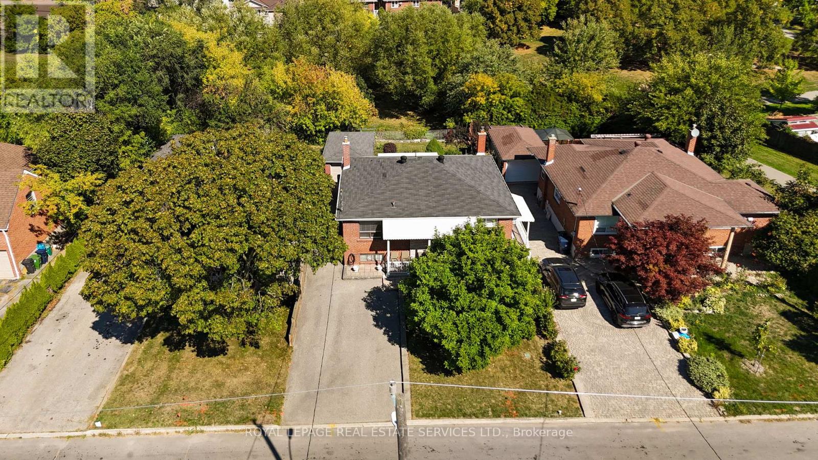 18 Langholm Drive, Toronto, Ontario  M3M 2R6 - Photo 3 - W12413363