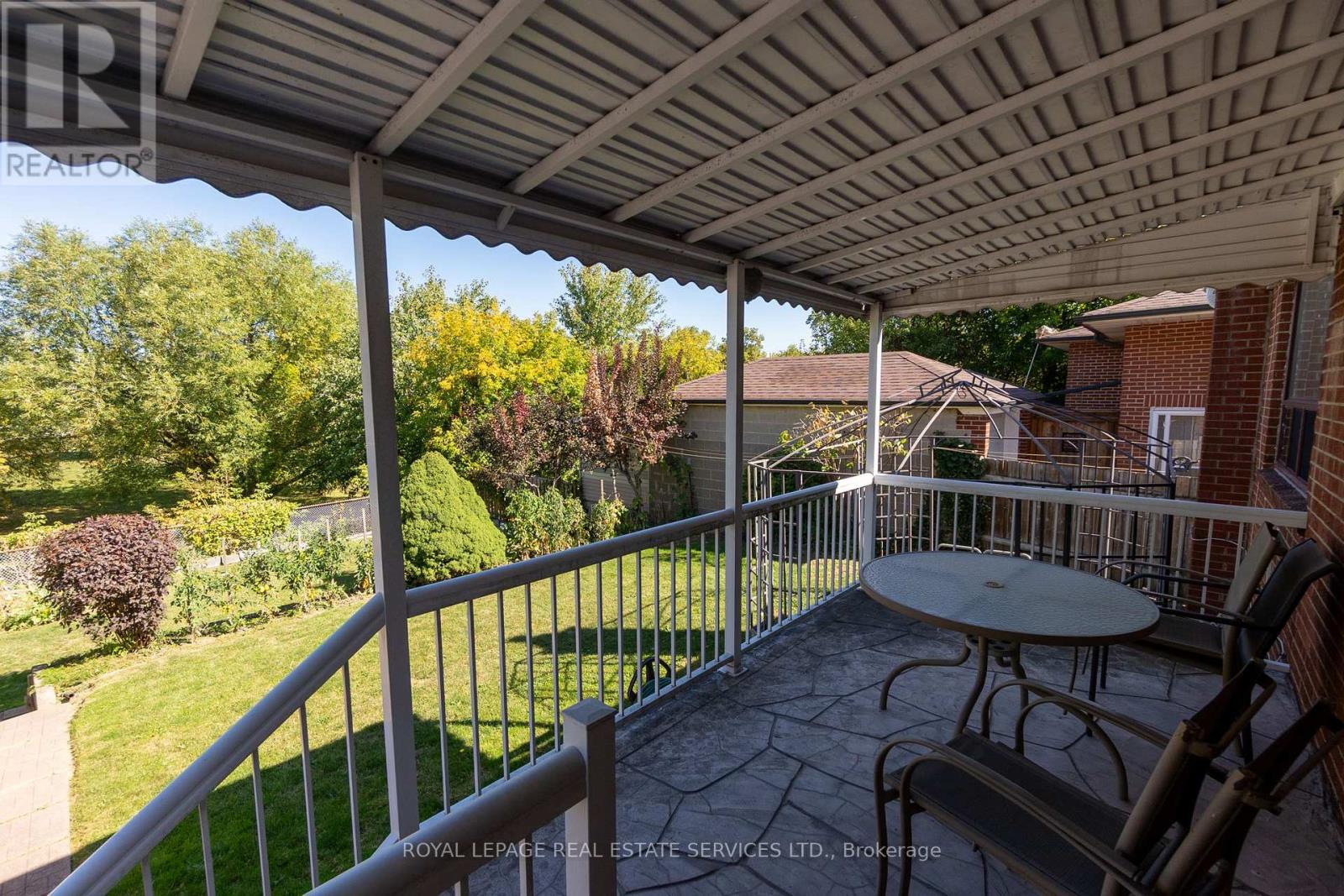 18 Langholm Drive, Toronto, Ontario  M3M 2R6 - Photo 30 - W12413363