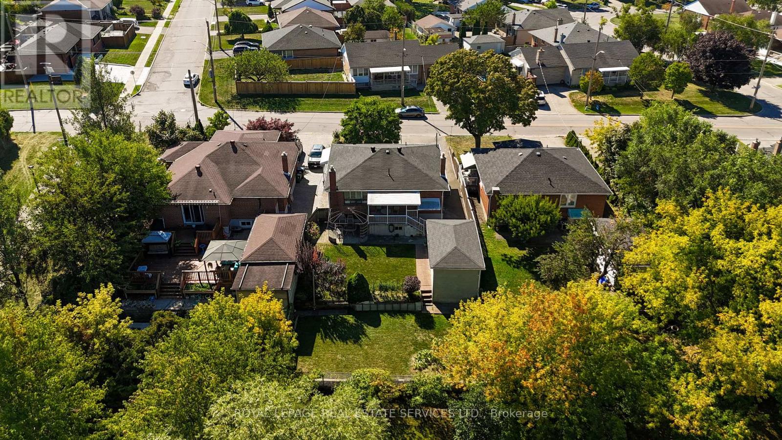 18 Langholm Drive, Toronto, Ontario  M3M 2R6 - Photo 33 - W12413363