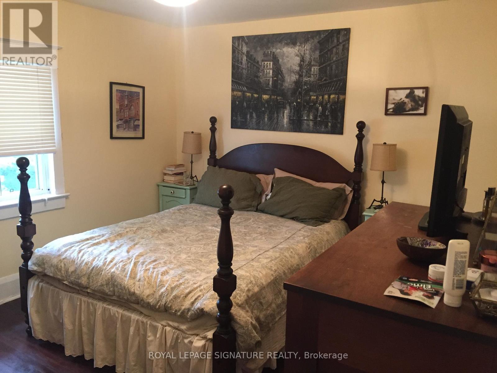 87 Runnymede Road, Toronto, Ontario  M6S 2Y4 - Photo 8 - W12413370