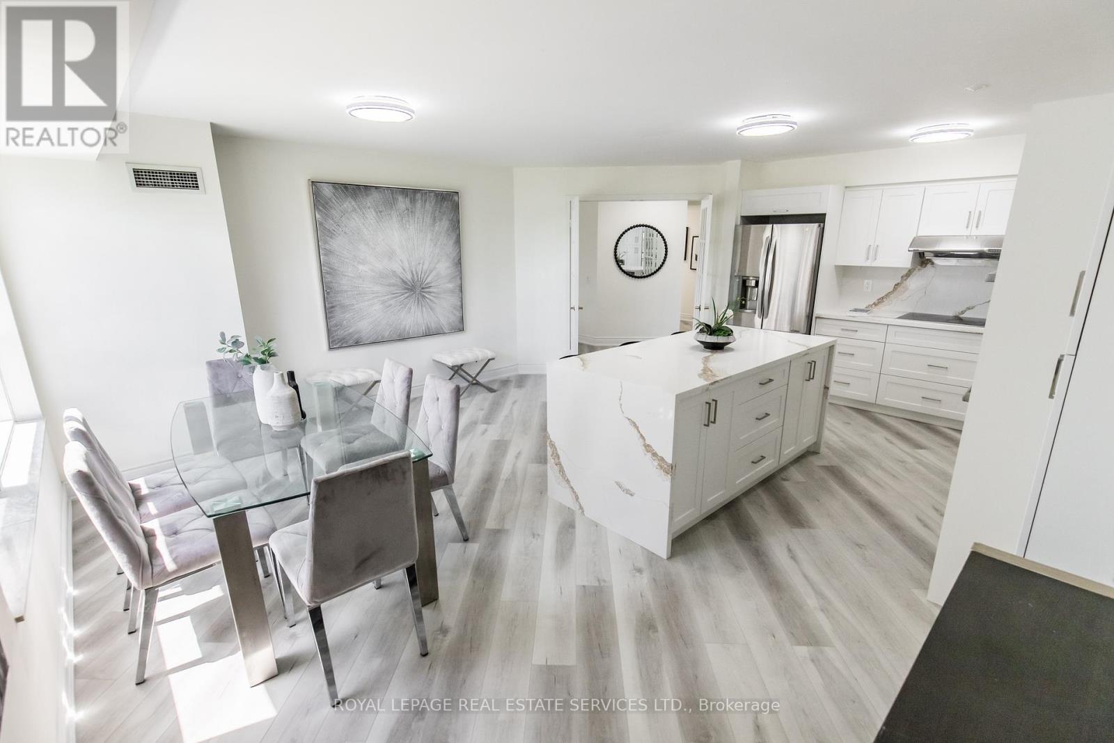 418 - 25 Kingsbridge Garden Circle, Mississauga, Ontario  L5R 4B1 - Photo 12 - W12413385