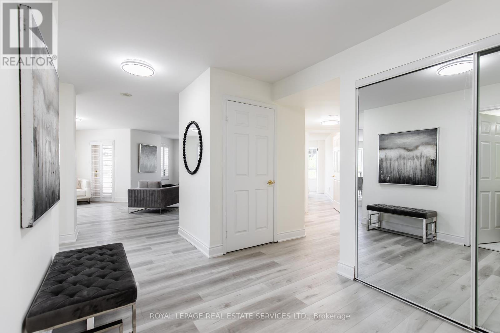 418 - 25 Kingsbridge Garden Circle, Mississauga, Ontario  L5R 4B1 - Photo 24 - W12413385