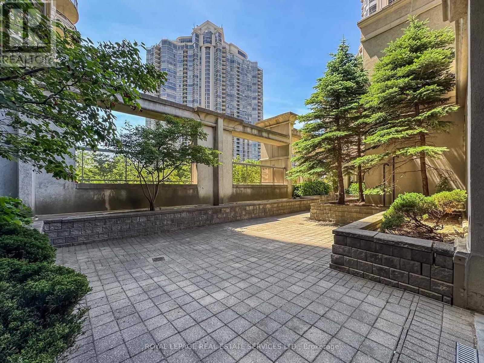 418 - 25 Kingsbridge Garden Circle, Mississauga, Ontario  L5R 4B1 - Photo 45 - W12413385