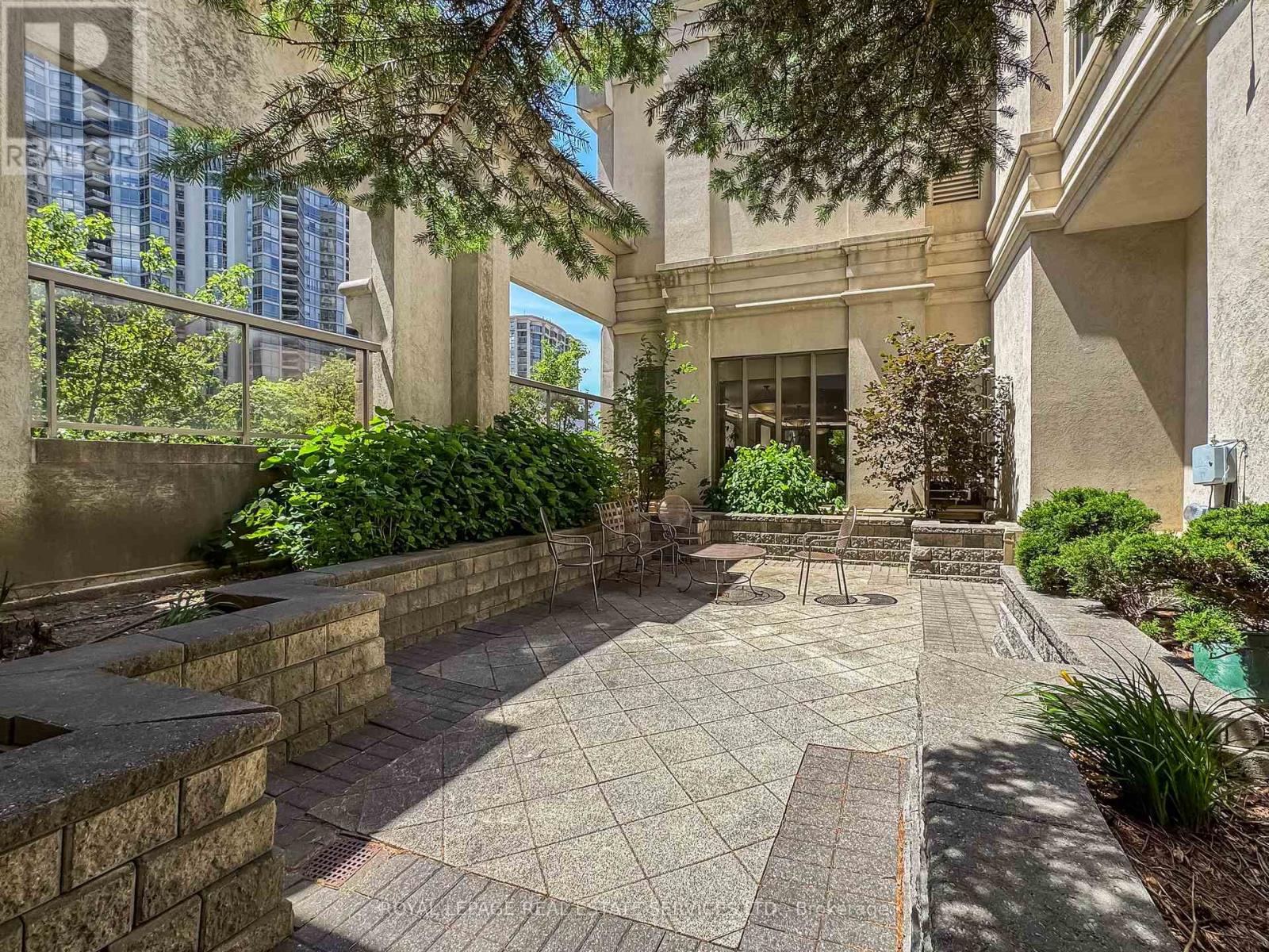 418 - 25 Kingsbridge Garden Circle, Mississauga, Ontario  L5R 4B1 - Photo 47 - W12413385