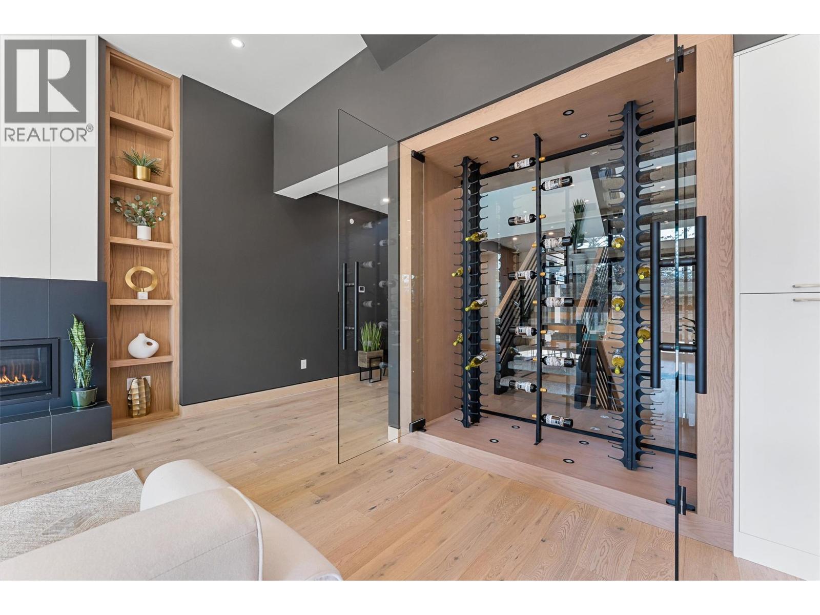 10218 Beacon Hill Drive, Lake Country, British Columbia  V4V 0A9 - Photo 14 - 10363252