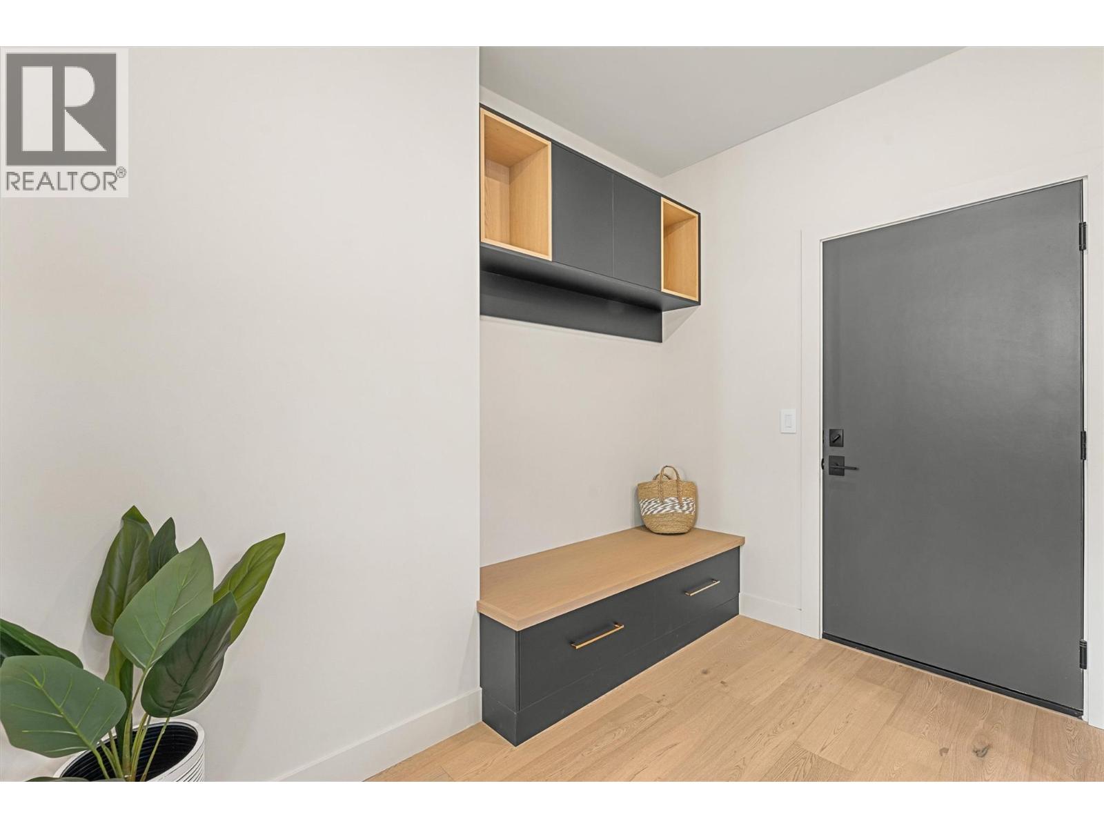 10218 Beacon Hill Drive, Lake Country, British Columbia  V4V 0A9 - Photo 29 - 10363252