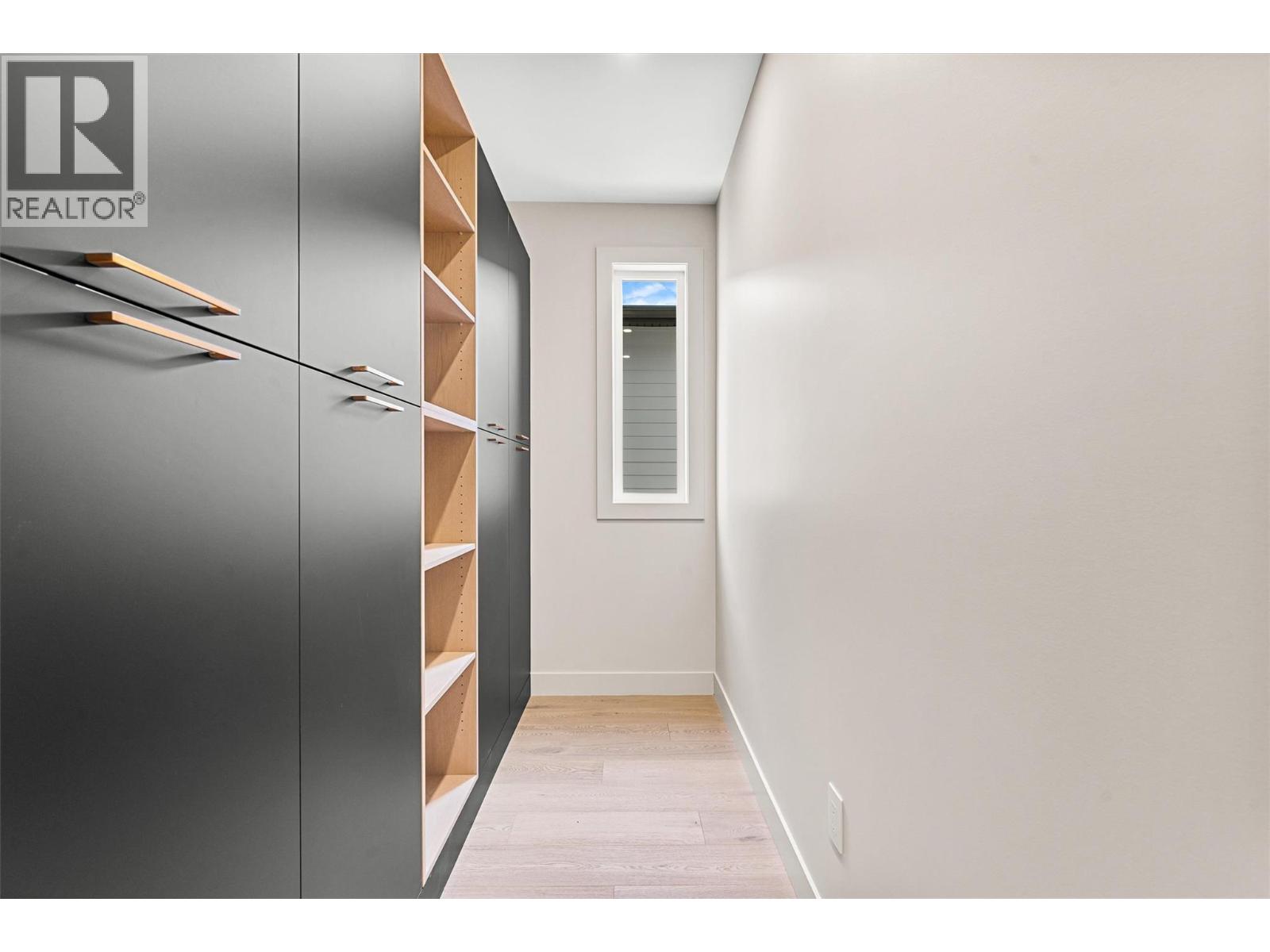 10218 Beacon Hill Drive, Lake Country, British Columbia  V4V 0A9 - Photo 30 - 10363252